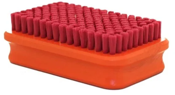 Swix Brush: Rectangular Fine Red Nylon